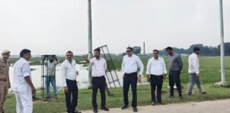 गीडा में गांधी-शास्त्री जयंती पर स्वच्छता और पौधरोपण सीईओ विशाल कुमार ने किया ध्वजारोहण, एसीईओ राम प्रकाश समेत अधिकारियों ने महापुरुषों को किया नमन