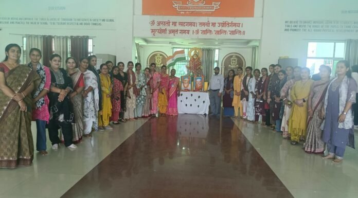 राज ग्लोबल एकेडमी में गांधी-शास्त्री जयंती पर विद्यार्थियों ने लिया संकल्प सत्य, अहिंसा, सादगी और राष्ट्रसेवा के आदर्शों को जीवन में उतारने का आह्वान
