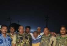 गोवध के आरोपियों से पुलिस की मुठभेड़, दो गिरफ्तार पुलिस की जवाबी कार्रवाई में एक के पैर में लगी गोली, दूसरा बाइक गिरने के बाद पकड़ा गया; दो आरोपी अंधेरे में फरार
