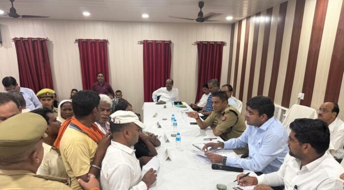 तहसील दिवस में डीएम-एसएसपी ने सुनी फरियाद, 14 मामलों का मौके पर निस्तारण 130 फरियादियों ने रखीं समस्याएं, लंबित मामलों को एक सप्ताह में निस्तारित कर रिपोर्ट देने के निर्देश