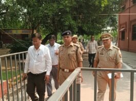 शिक्षक निर्वाचन के नामांकन में चाक-चौबंद रही सुरक्षा नोडल एसपी अपराध अयोध्या प्रसाद सिंह और एसीएम प्रथम पवन कुमार जायसवाल ने संभाली कमान