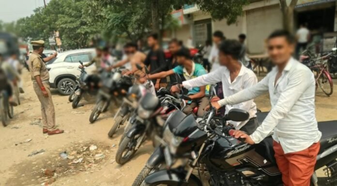 यातायात नियमों के प्रति राहगीरों और वाहन चालकों को किया जागरूक सदर अस्पताल से कलेक्ट्रेट मोड़ तक चला अभियान, हेलमेट-सीट बेल्ट और गति सीमा का पालन करने की अपील