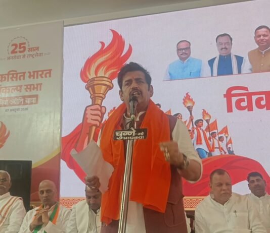 गोरखपुर क्लब से निकली सेवा ज्योति यात्रा, भाजपा कार्यकर्ताओं ने लिया बढ़-चढ़कर हिस्सा 25 साल जनसेवा से राष्ट्रसेवा के संकल्प के साथ निकली यात्रा