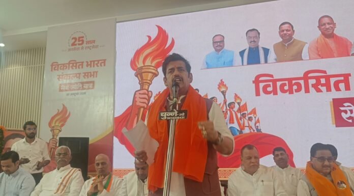 गोरखपुर क्लब से निकली सेवा ज्योति यात्रा, भाजपा कार्यकर्ताओं ने लिया बढ़-चढ़कर हिस्सा 25 साल जनसेवा से राष्ट्रसेवा के संकल्प के साथ निकली यात्रा