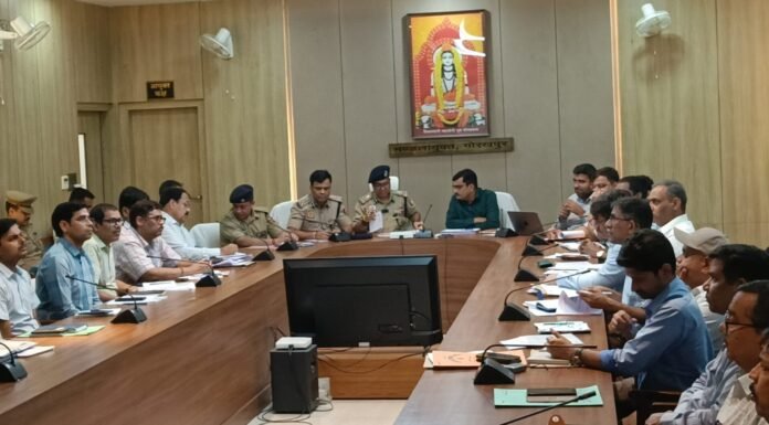 दशहरा, मिशन शक्ति और सड़क सुरक्षा पर सीएम सख्त त्योहारों में सुरक्षा व्यवस्था मजबूत रखने, महिलाओं की सुरक्षा और हाईवे पर हादसे रोकने के निर्देश