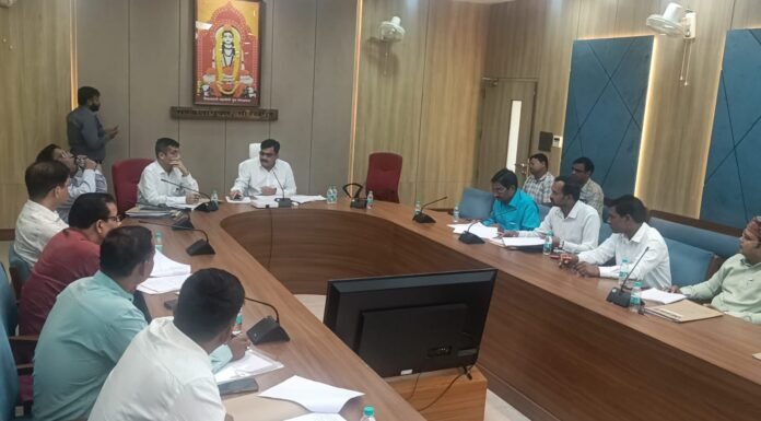 शिक्षक एमएलसी चुनाव में आचार संहिता के उल्लंघन पर होगी कार्रवाई प्रचार सामग्री पर प्रिंटर का नाम-पता और प्रतियों की संख्या लिखना अनिवार्य, मतपत्र पर आयोग के पेन से ही दर्ज करें प्राथमिकता