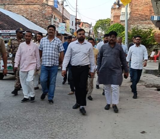 विसर्जन को लेकर नगर निगम अलर्ट, एकलला बंधे पर बनेगा कंट्रोल रूम गड्ढामुक्त सड़क, रोशनी और बैरिकेडिंग के निर्देश, लटकते तार व हिलते गेट की भी होगी मरम्मत