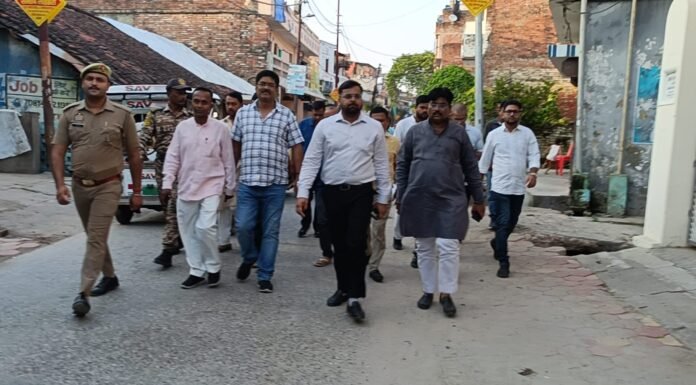 विसर्जन को लेकर नगर निगम अलर्ट, एकलला बंधे पर बनेगा कंट्रोल रूम गड्ढामुक्त सड़क, रोशनी और बैरिकेडिंग के निर्देश, लटकते तार व हिलते गेट की भी होगी मरम्मत